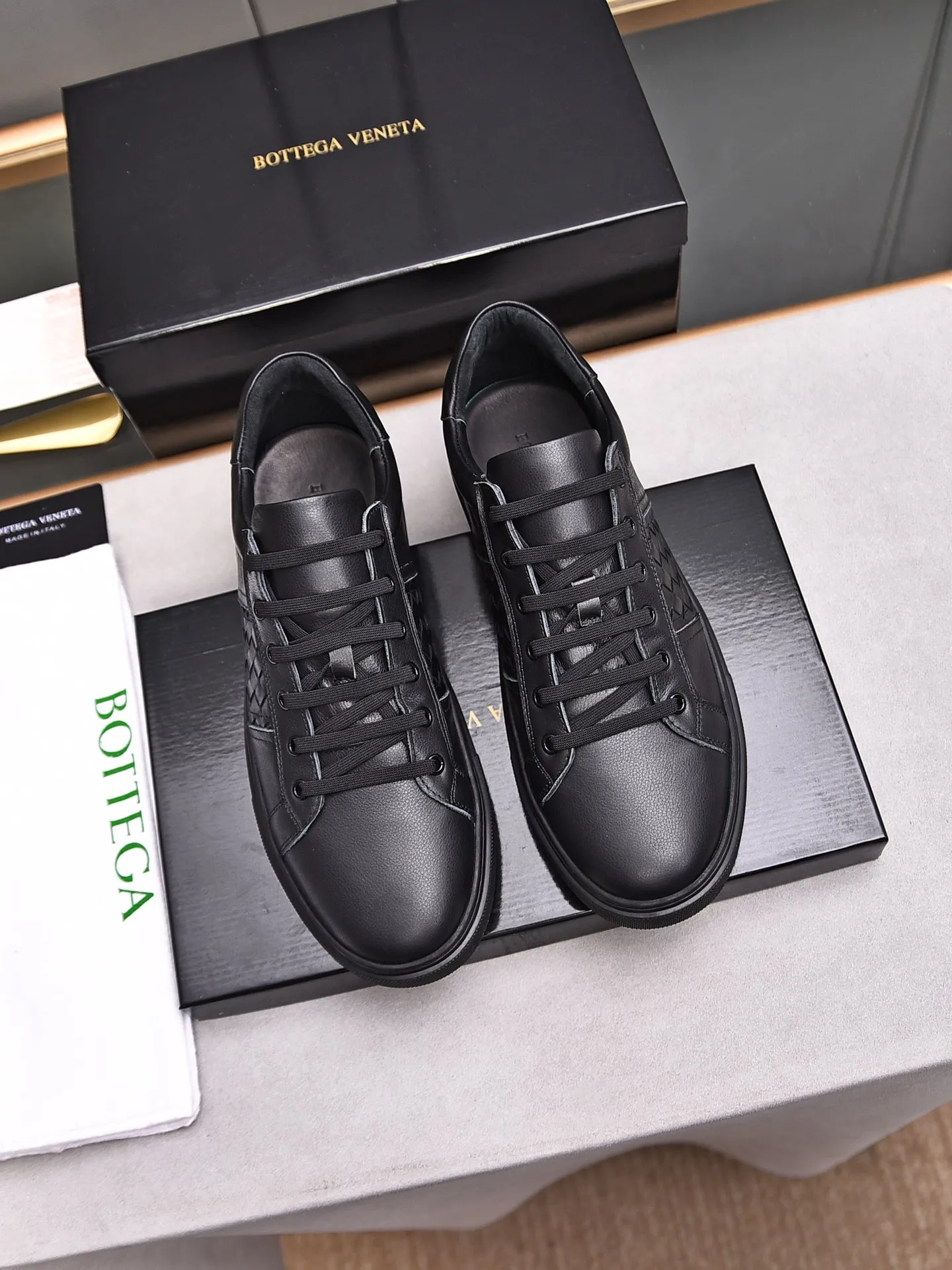 Men's shoes 💰480 [Lace-up series] BOTTEG* VENET* - high-end boutique Size: 38-44 (45 customized) BV new product, first-layer cowhide artificially woven classic style and contemporary fashion temperament harmoniously blend, rubber soles are light and flexible, water-dyed cowhide pads! [Taobao, Tmall, and live streaming are the first choices]